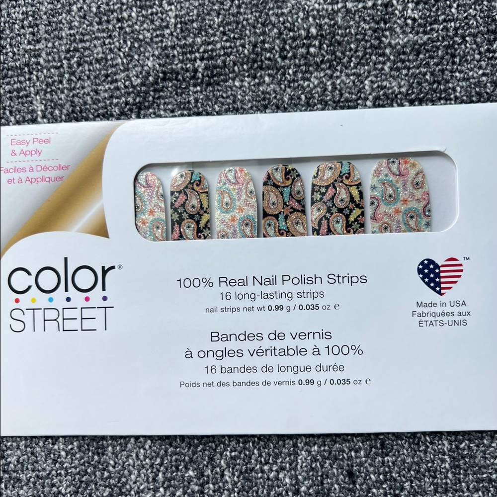 ColorStreet nails- oops-A-paisley